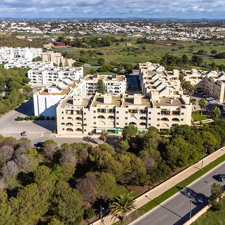 Apartment Salgados 1 Bedroom - 500m From The *