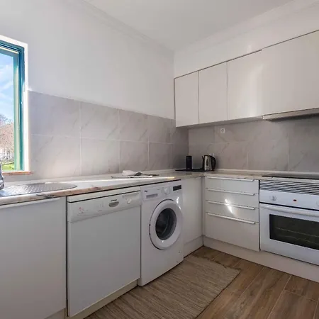 Salgados 1 Bedroom - 500m From The