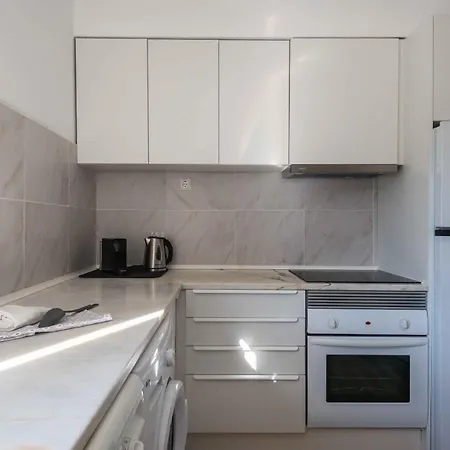 Salgados 1 Bedroom - 500m From The Apartment