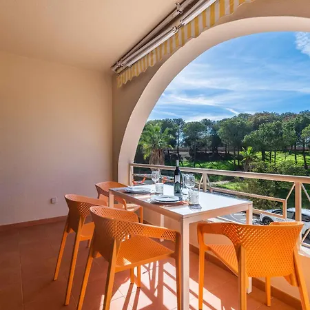 Salgados 1 Bedroom - 500m From The