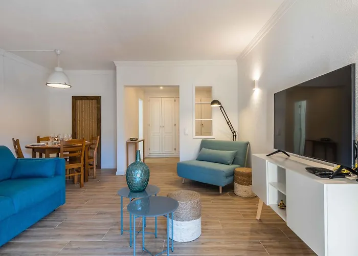 Salgados 1 Bedroom - 500m From The *