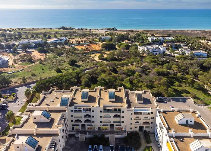 Salgados 1 Bedroom - 500m From The